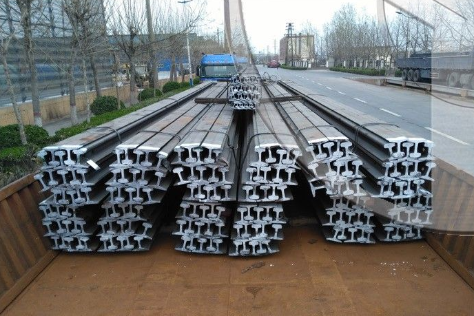 transport of steel rail