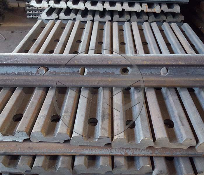 What Is the Classification of Railroad Fishtail Plate