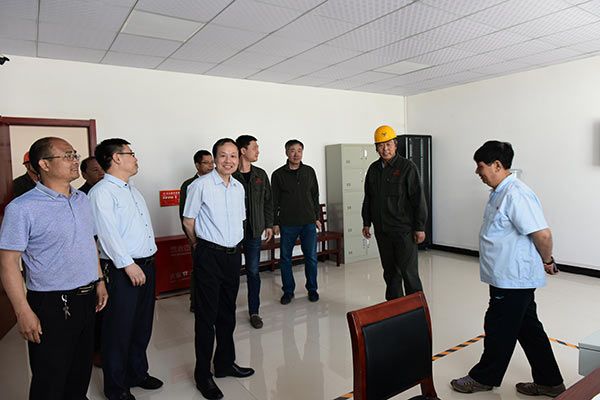 ZHANG WEILIANG, MAYOR OF HANDAN, VISITED YONGYANG SPECIAL STEEL