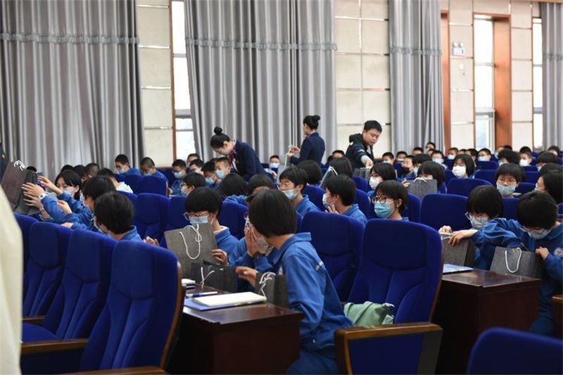 COMBINATION OF THEORY AND PRACTICE, SCHOOL ENTERPRISE COOPERATION TO HELP GROW YONGYANG SPECIAL STEEL AND HANDAN NO. 1 MIDDLE SCHOOL TO ESTABLISH A SOCIAL PRACTICE AND LABOR EDUCATION BASE